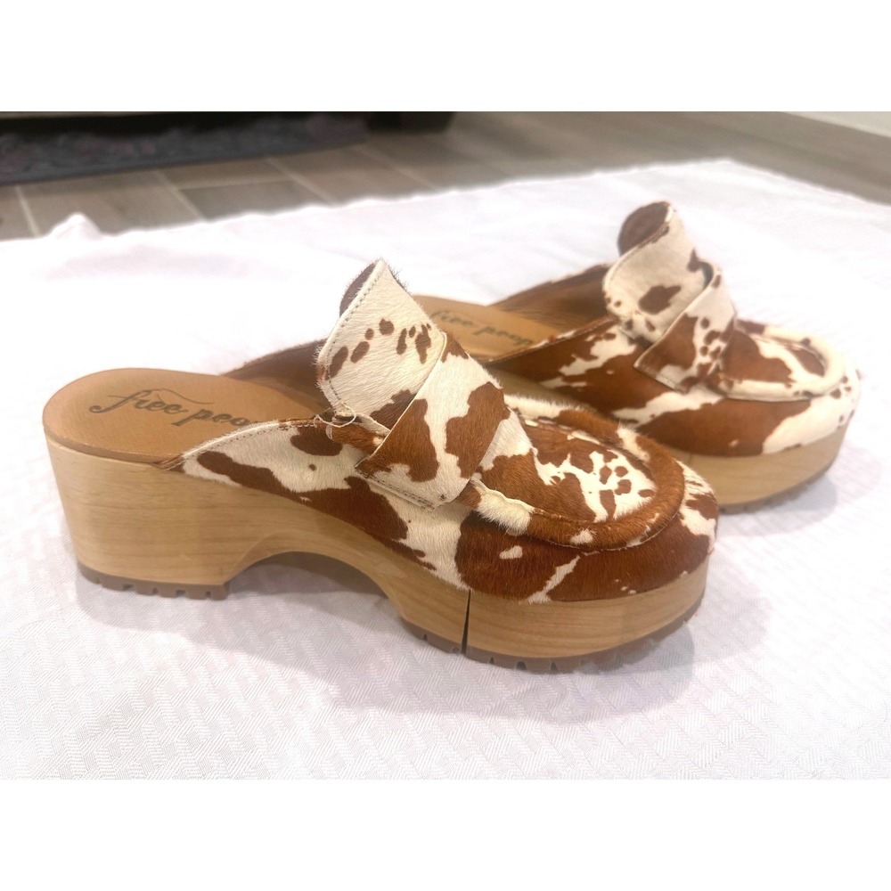 Free People Cow Print Calf Hair Platform Clogs Women 40 Brown White Lug Sole - Picture 5 of 12